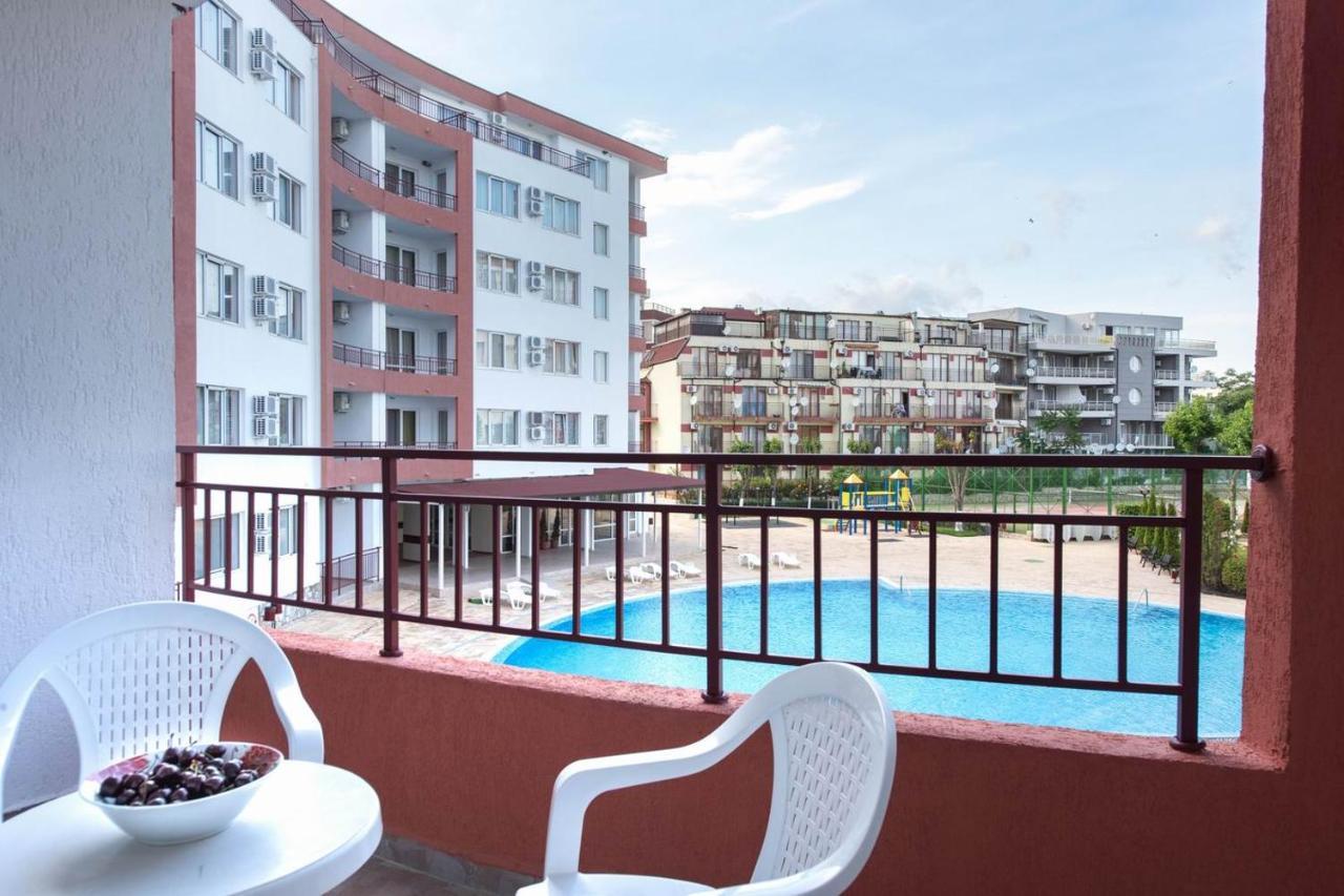 Gt Riviera Fort Beach Apartments 라브다 외부 사진