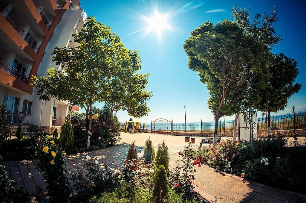 Gt Riviera Fort Beach Apartments 라브다 외부 사진