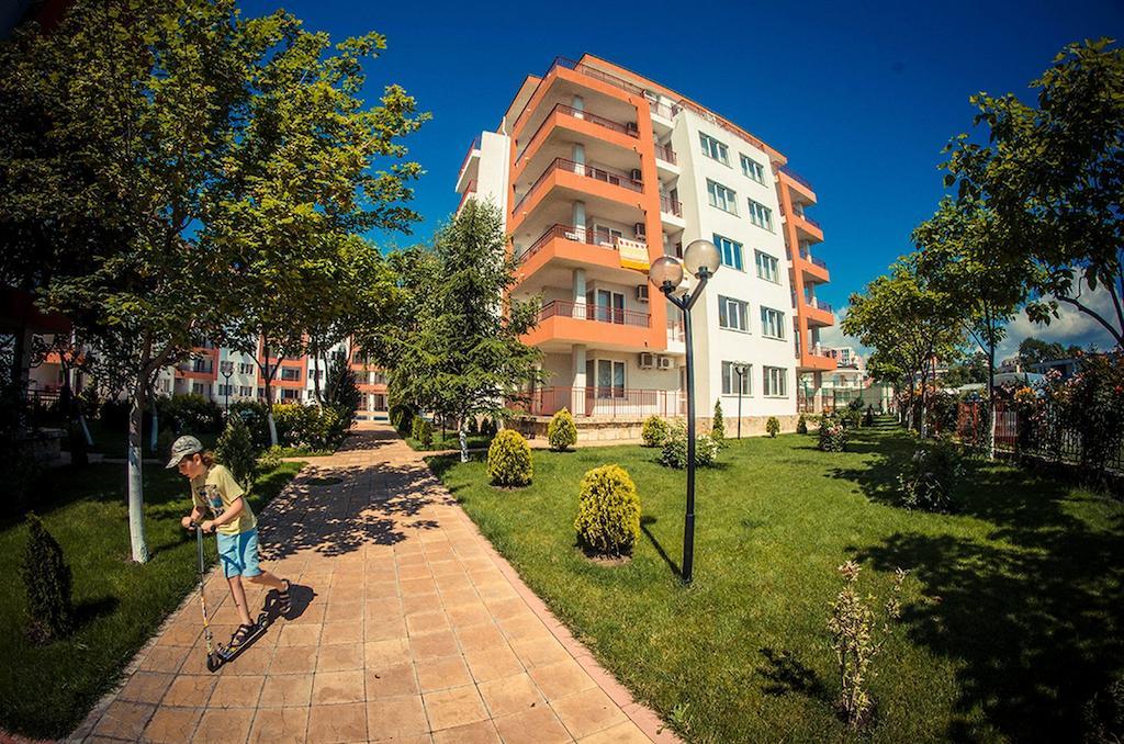 Gt Riviera Fort Beach Apartments 라브다 외부 사진
