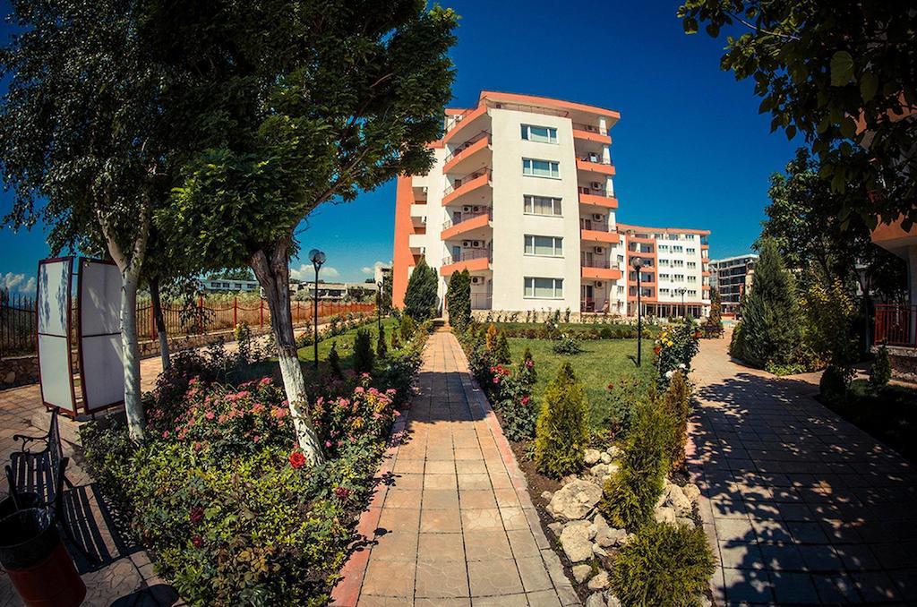 Gt Riviera Fort Beach Apartments 라브다 외부 사진