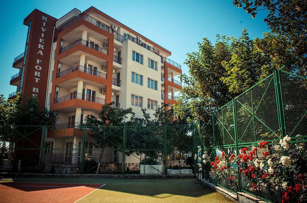 Gt Riviera Fort Beach Apartments 라브다 외부 사진